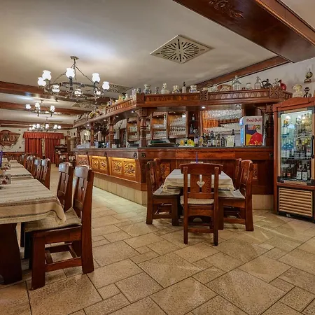 Tercia Hubertus Panzio Bed & Breakfast Šoproň